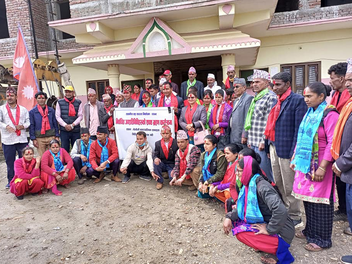 बैतडीको मेलौलीका मेयर र उपमेयरले पदभार ग्रहण गरे 